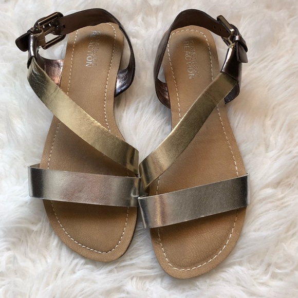 Kenneth Cole Reaction Shoes - Size 7 Kenneth Cole Reaction Metallic Sandals
